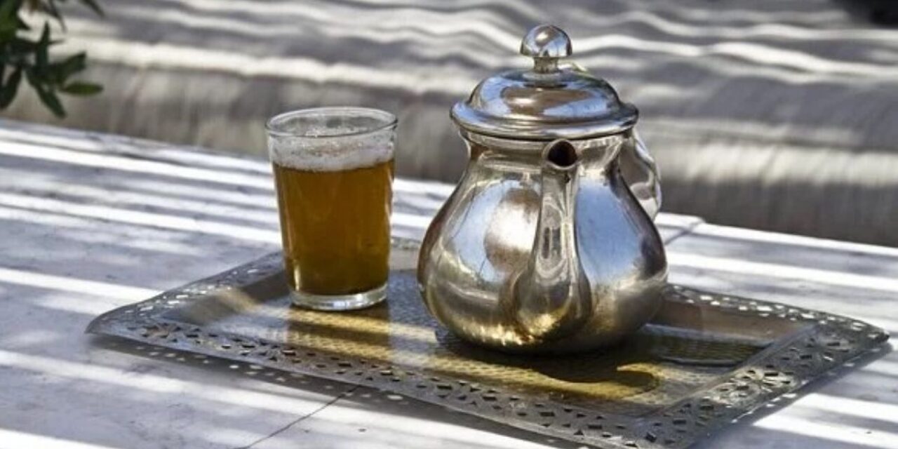 How To Make Authentic Moroccan Mint Tea Easily