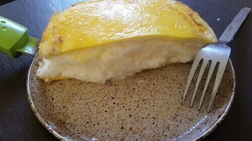 Omelet Souffle in Pan