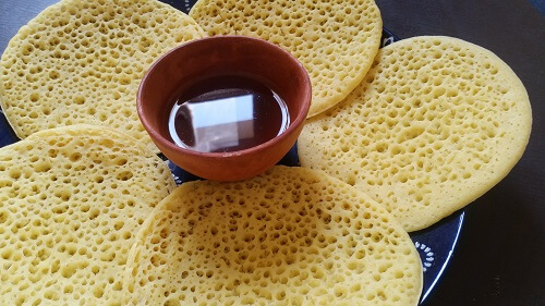 You are currently viewing Moroccan Semolina Pancakes, Beghrir (1000 Hole Crepes)